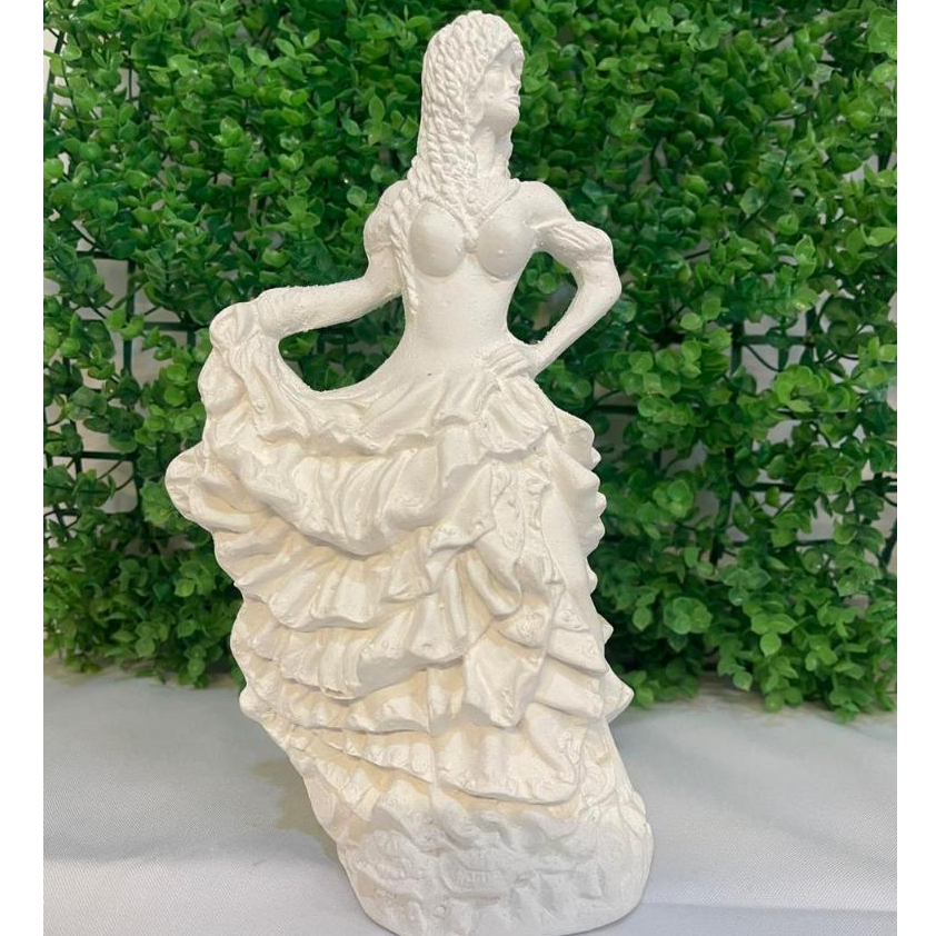 Escultura em Gesso Cru Imagem Cigana ou Pombagira 25cm