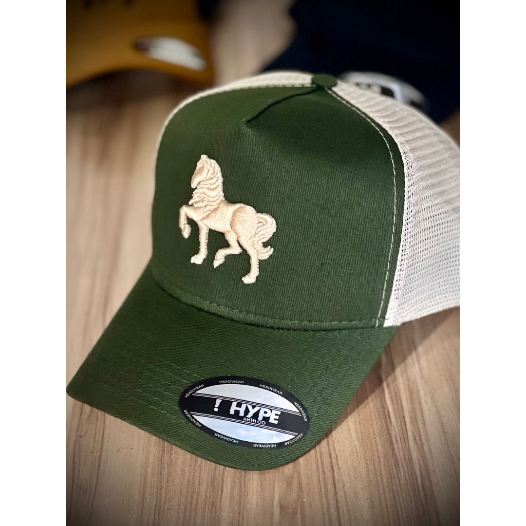 Boné Cavalo Bordado Country Sertanejo Rural Snabpback Adulto Trucker Ajustável Copa Alta Aba Curva