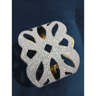PULSEIRA BRACELETE EM METAL AJUSTÁVEL BRILHOSA. Delicada, Linda e  Chic. Diversos modelos