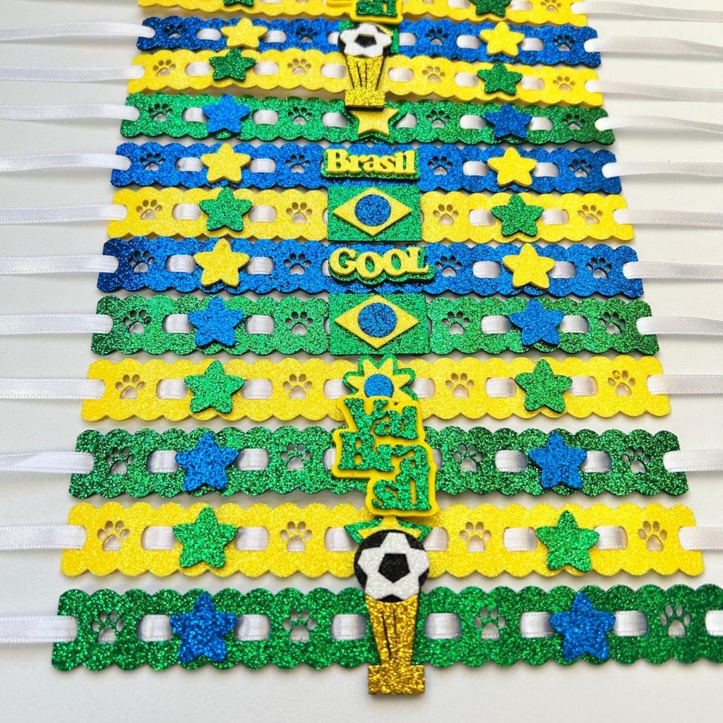 Kit 15 Gargantilhas Pet Tema Copa do Mundo Pet Shop Banho Tosa