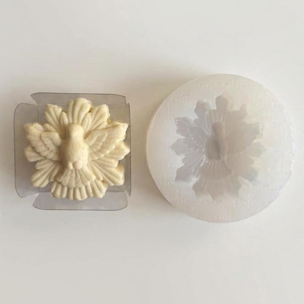 Molde de Silicone para apliques de Artesanato - Divino Espírito Santo 4cm