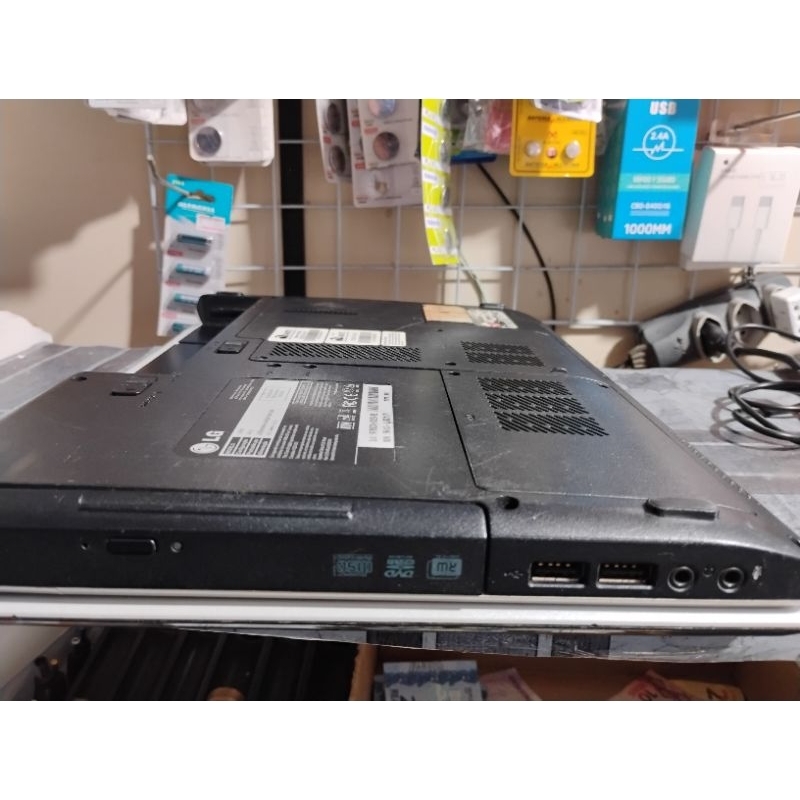 notebook LG R41 pra aproveitar peças não está ligando