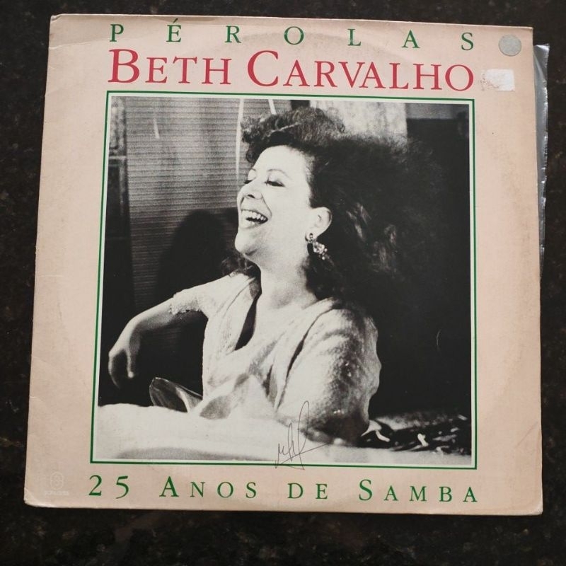 Disco de vinil (LP) Beth Carvalho, pérolas, 25 anos de samba, 1992 com encarte