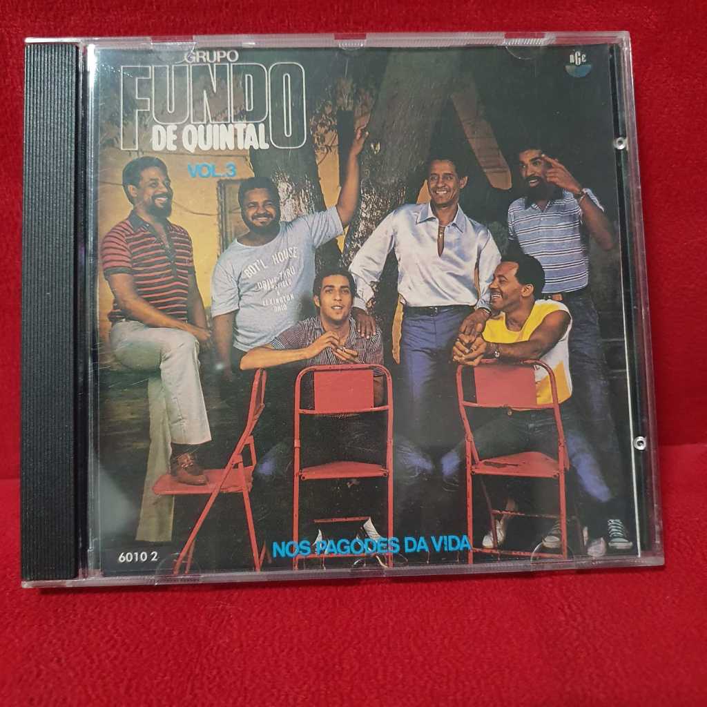 CD Grupo Fundo de Quintal - Vol. 3 - Volume Três - Raro Album RGE - Ano 1994 Nos Pagodes da Vida