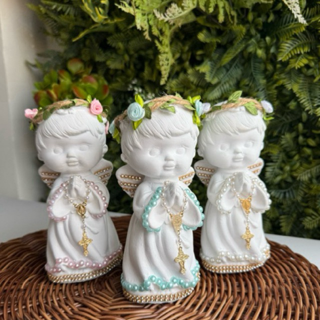 Anjo Rezando 17cm Gesso Lembrancinha Batizado Terço Crisma Eucaristia Nascimento Aniversário