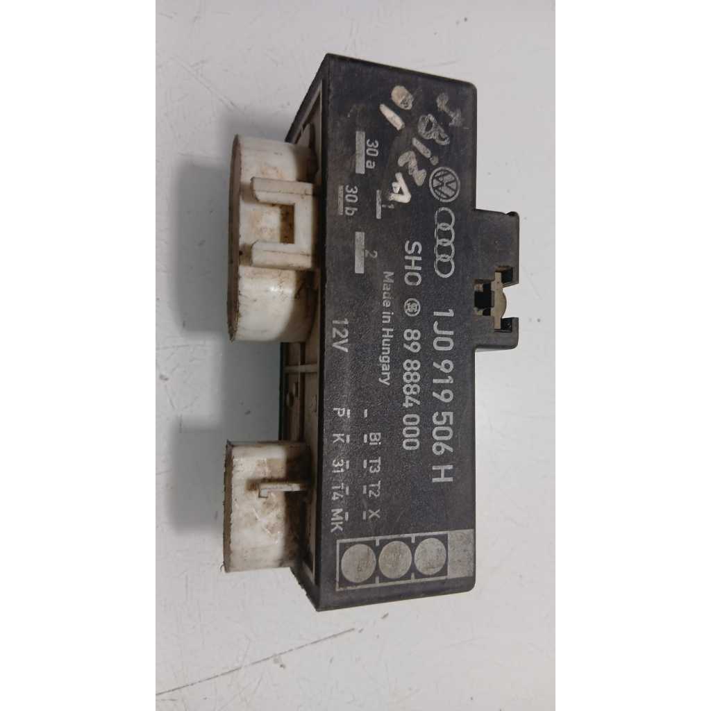 "Modulo Rele Comando De Ar Condicionado Golf 2002 898884000 "
