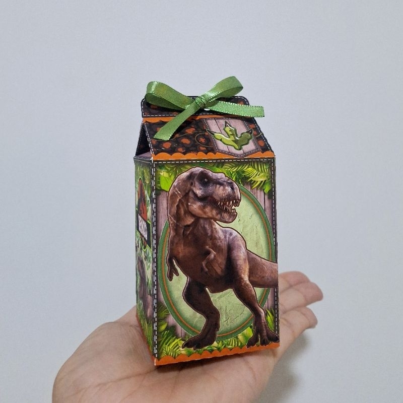 Kit Caixinha Milk Dinossauro Jurassic Park Personalizada Com Nome e Idade/PEGUE E MONTE/Festa Infantil Dinossauro Menino