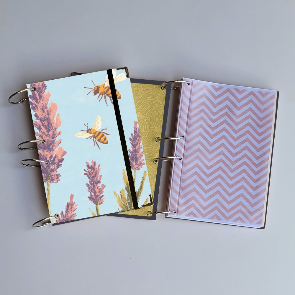 Caderno Argolado Abelha e Lavanda (Capa e Argolas) Universitário Colegial A5 Fichário