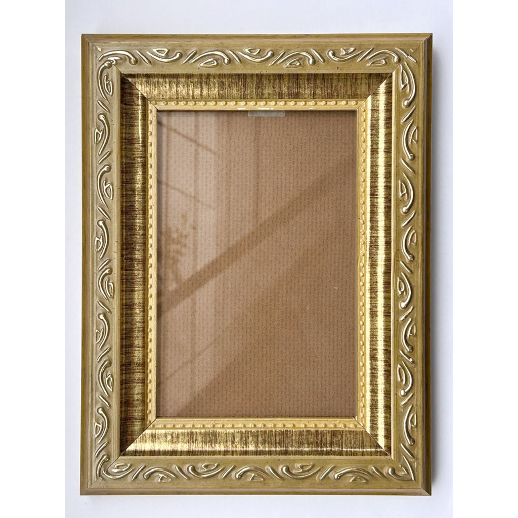 Porta retrato quadro 10x15 A6 moldura dourada trabalhada