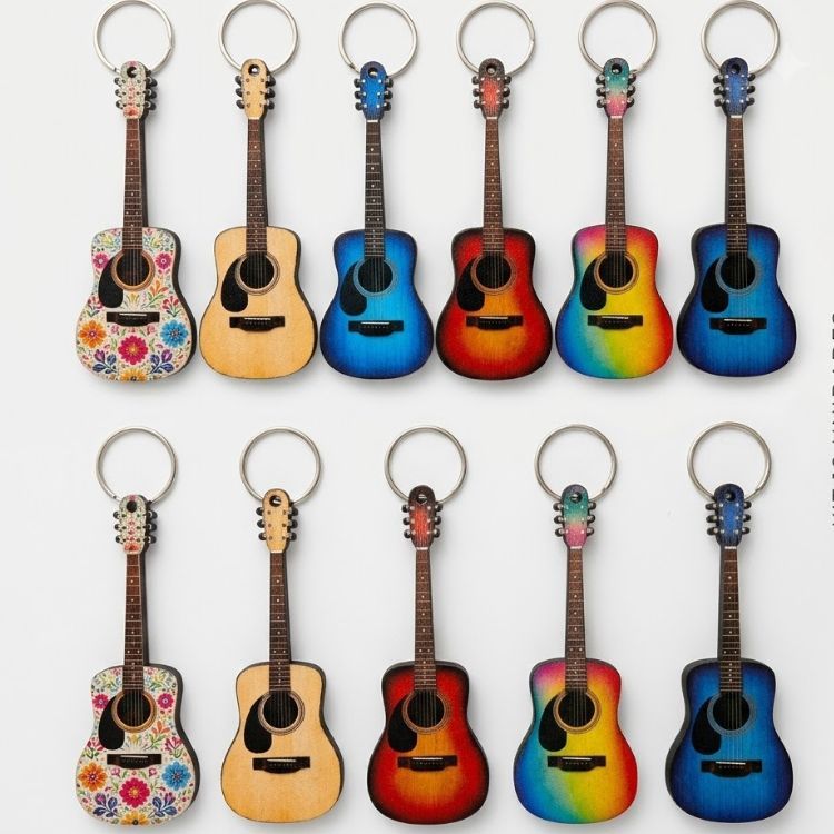 Kit 10 Chaveiros De Violão MDF Colorido 6mm com Argola Instrumento Musical Lembrancinha Decoração