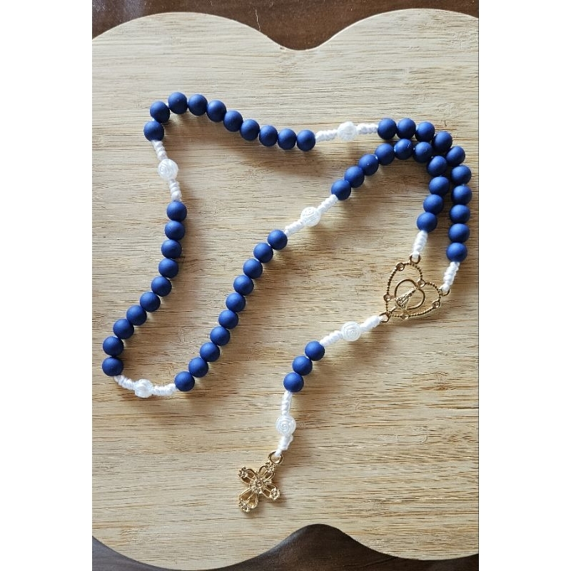 Terço Católico Nossa Senhora Aparecida Coração Dourado Feito à Mão Artesanal Contas Azul