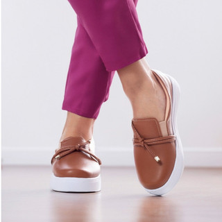 Tênis Slip On Feminino DONNA Calçados Dupla Tiras Napa Pingente Fosco Lançamento