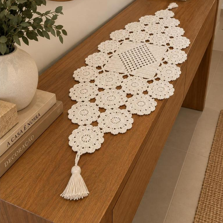 Caminho De Mesa 1mx45cm P Barbante Fino Crochê Artesanal