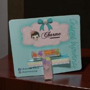 Bico de pato infantil em resina R$ 3,00