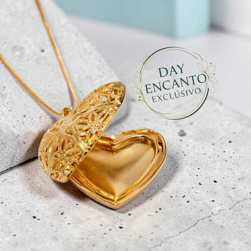 Colar Relicário Coração Vazado Porta Foto Folheado a  Ouro 18k em Oferta na Shopee