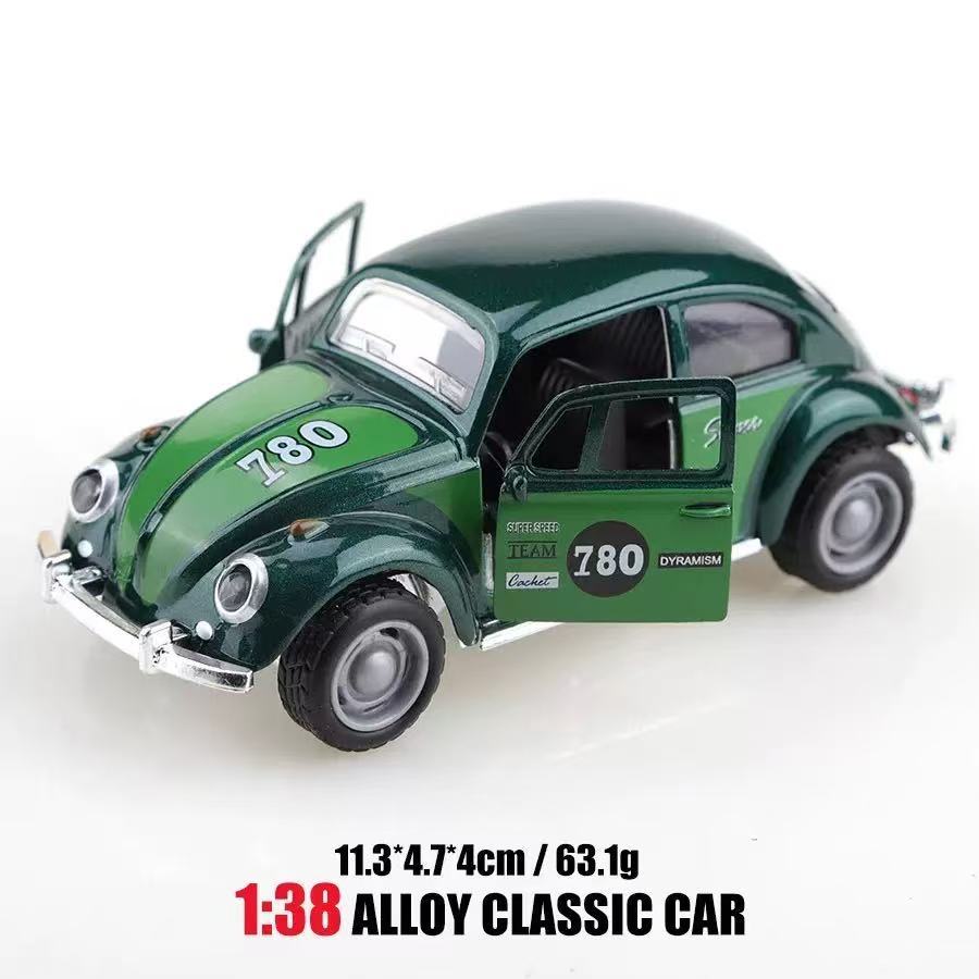 Miniatura clássica do Fusca Herbie, feita de metal, disponível em embalagens de 1, 2 ou 3 peças.