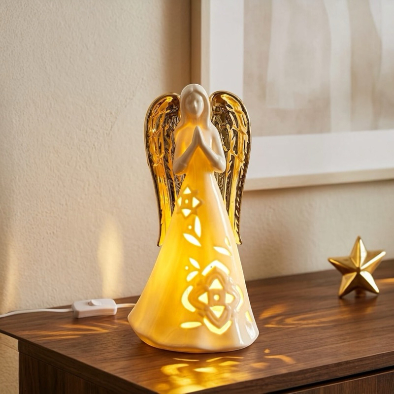 Luminária Abajur Porcelana Anjo da Guarda 26 cm Bivolt Led Detalhes em Dourado Porcelana Importada