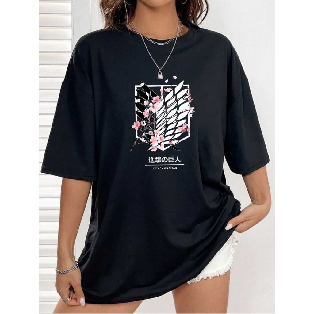 Camiseta Oversized Preta Estampado Frente Anime Titan Unissex Confortavél Streetwear