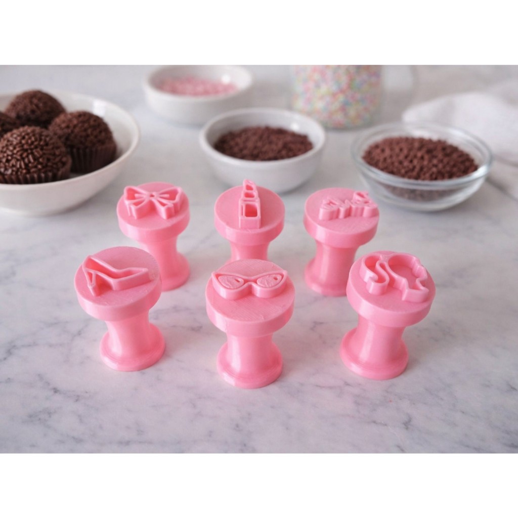 Kit 6 Carimbos Para Brigadeiro da Barbie - Molde Confeitaria Decoração Temática de Doces para Festa de Aniversário