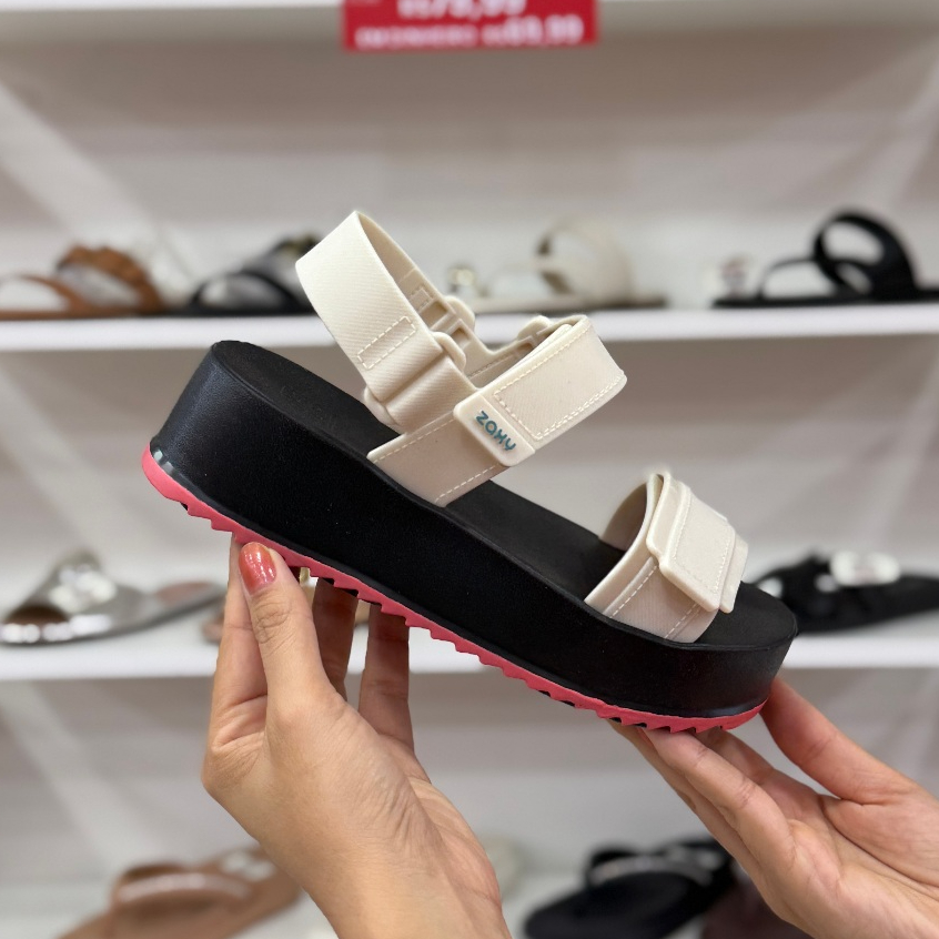 Sandália Papete Zaxy Plataforma Tratorada Feminina Confortável Velcro Casual Urbana Leve Moderna