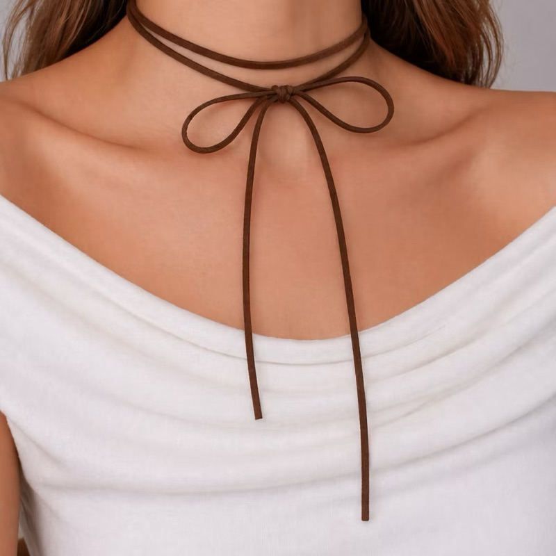 colar gargantilha diy camurça | gravatinha | Estilo boiadeira | Marrom | colar vaquejada