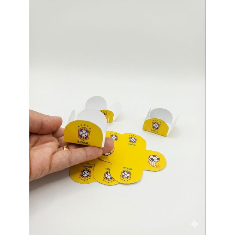 FORMINHA DE DOCES COPA DO MUNDO / BRASIL / FUTEBOL   PERSONALIZADA NO TEMA - LEMBRANCINHA DE FESTA- ANIVERSÁRIO