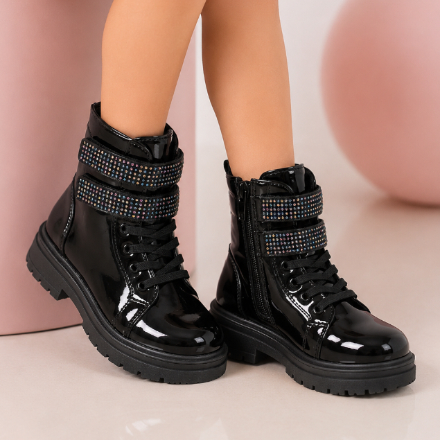Bota Coturno Infantil Menina Fechamento Duplo Strass Preto Verniz Tratorada