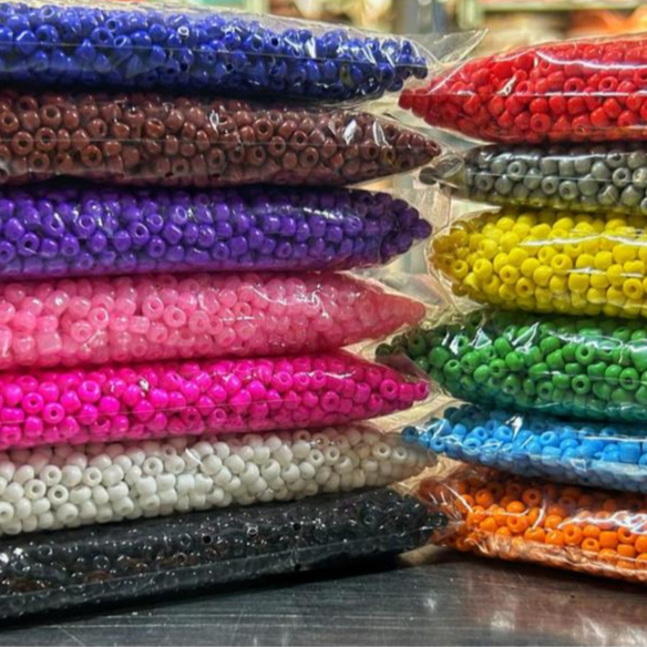 Miçangas de Vidro Leitosa 6/0 - PCT 500g e Aprox. 6000 Pçs 4MM para montagem pulseira, colares e guias