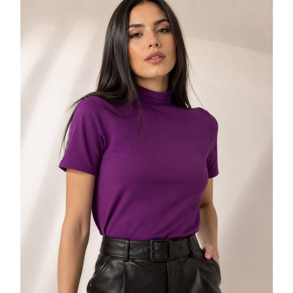 Blusa Gola Alta em Malha Algodão