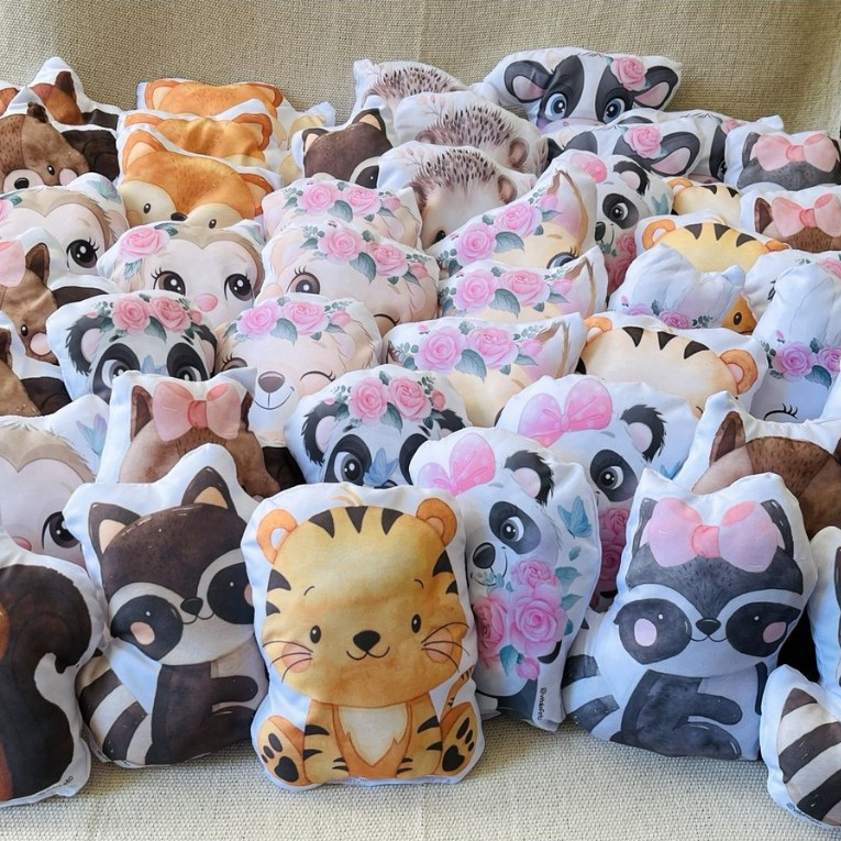 Almofada Bichinhos Personalizada 20cm Contornada Lembrancinha Aniversário Chá de Bebê Festa Infantil