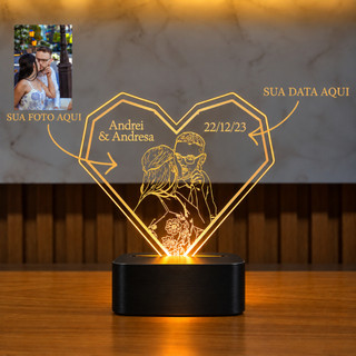 Luminária Personalizada com Foto – LED + Gravação a Laser | Presente Romântico Exclusivo