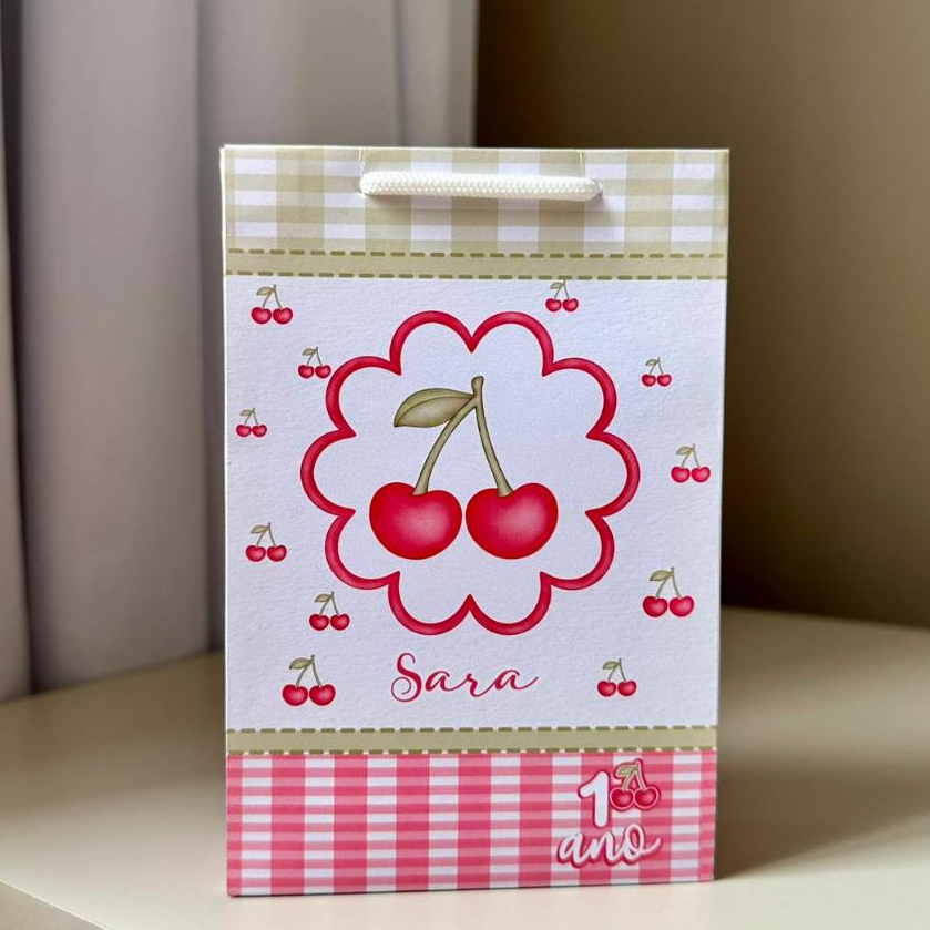 Sacolinha Surpresa Cerejinha| Personalizado | Aniversário| Lembrancinha| Sacolinha Pegue e Monte