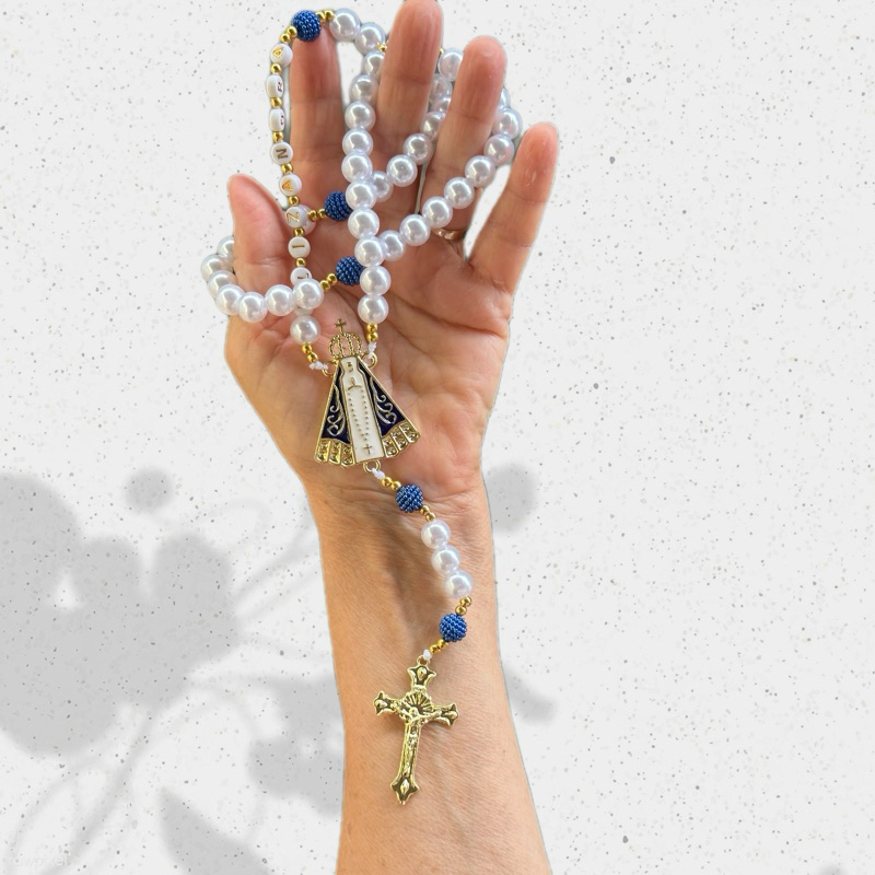 Terço Personalizado Com Nome Nossa Senhora Aparecida Pérola Brancas e Azuis Presente Especial