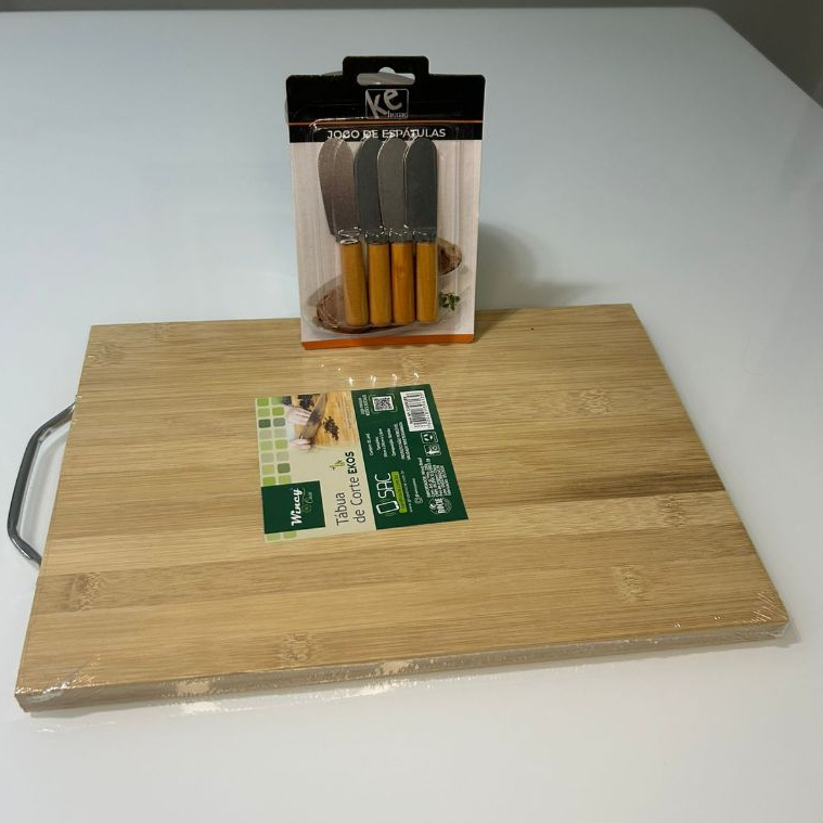 Kit Tábua Bambu Para Carne Churrasco Corte De Cozinha 38 x 28 GRANDE Wincy + Tabua com 4 Espatula
