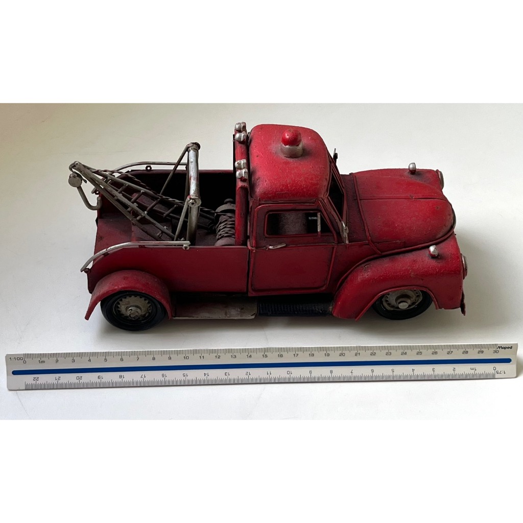 Carro Antigo Miniatura Guincho (25cm) Vermelho de Ferro Bem Conservado. Item Escasso para Coleção
