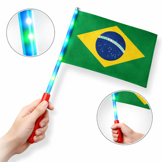 Bandeira Brasil Tecido com Haste LED 20x28cm Luz Piscante Copa Eventos
