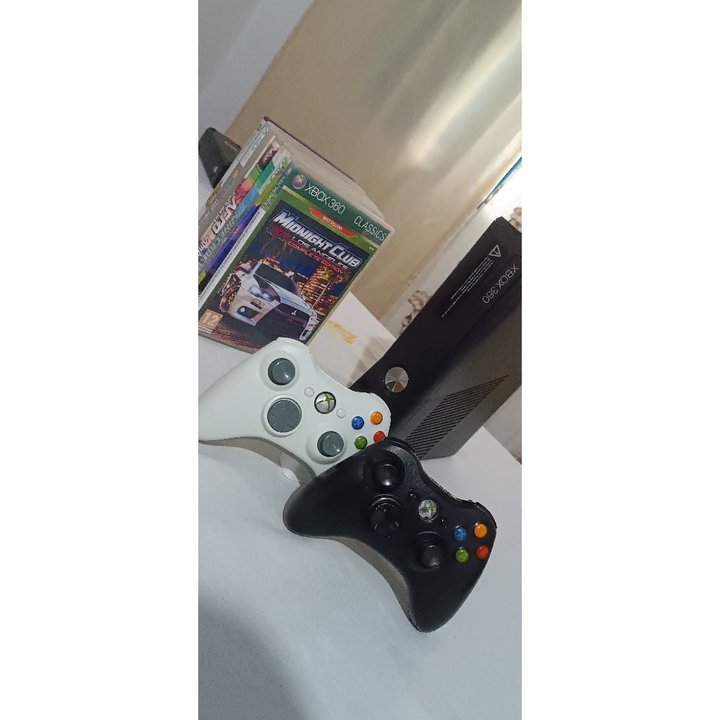 Xbox 360 LOTADO de jogos - 2 Controles - (desbloqueado)