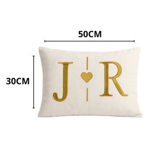 ALMOFADA PERSONALIZADA INICIAL CASAL BORDADA,LINHO(1 UNIDADE) 50X30 COM ENCHIMENTO CAMA POSTA