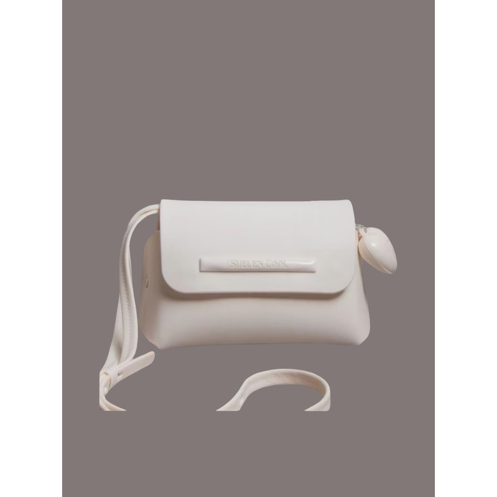 Bolsinha Feminina Pequena Suellen com Coração – Clutch, Necessaire Porta Maquiagem
