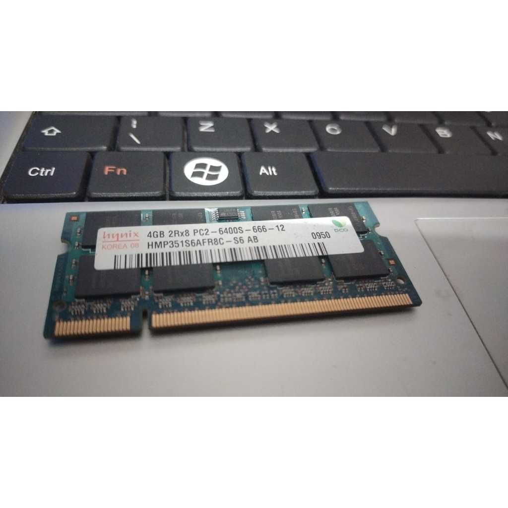 1 memoria ddr2 4GB Hynix pc2 6400s 2rx8 1 pente modulo para notebook