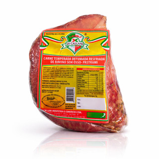 Pastrami Bovino Curado e Defumado Embalado a Vácuo