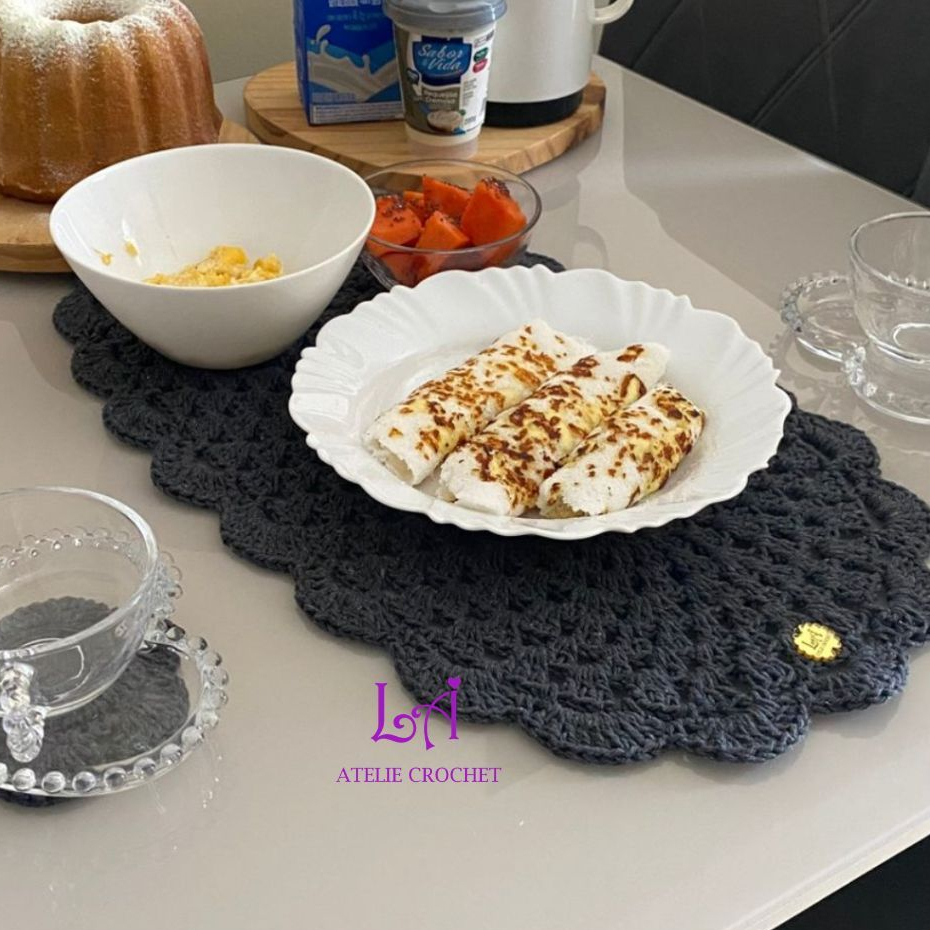 Caminho de Mesa Crochê 57x30cm | Trilho Decorativo Barato e Elegante | Feito à Mão