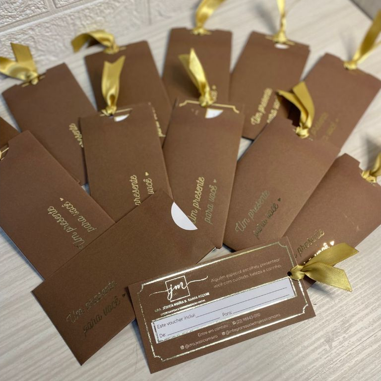 Voucher Vale Presente Personalizado | Tamanho 14x7 com Hot Stamp Dourado | loja salão SPA manicure