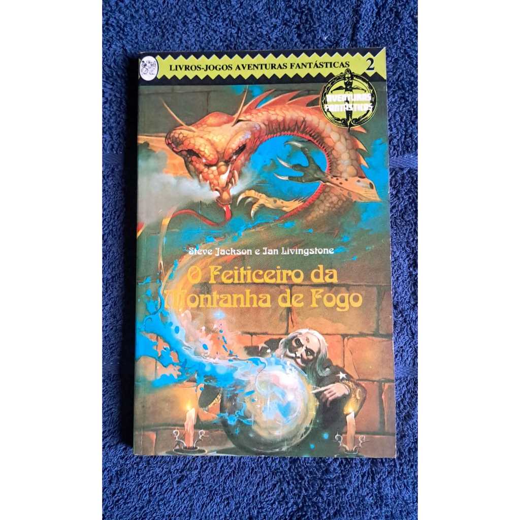 Livro-Jogo "O feiticeiro da Montanha de Fogo" - USADO