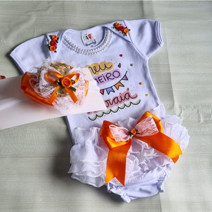 Kit Conjunto Festa Junina Bebê Menina Body calcinha bunda rica Chapéu Personalizado São João Caipira meu primeiro arraia