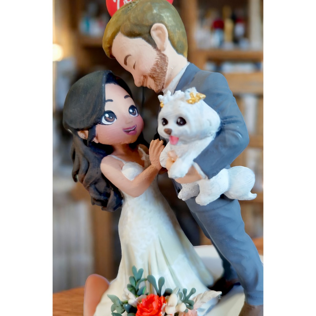 Topo de Bolo Casamento Impressão 3D Noivinhos com Balões e Cachorrinho Personalizado a pa…