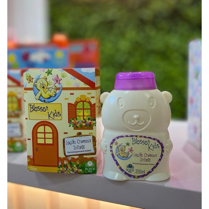Loção cremosa infantil 250ml hidratante Blosson Kids
