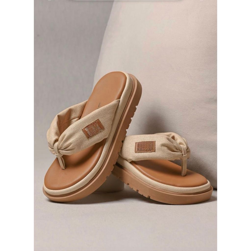 Sandália Feminina Plataforma com Nó – Conforto e Estilo para o Dia a Dia Flat!