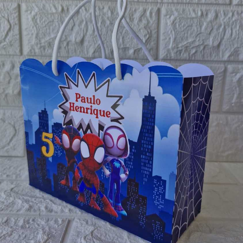 SACOLINHA PERSONALIZADA TAMANHO G TEMA SPIDER MAN E SEUS AMIGOS - SACOLA  PARA LEMBRANCINHA DE ANIVERSÁRIO E BRINDE