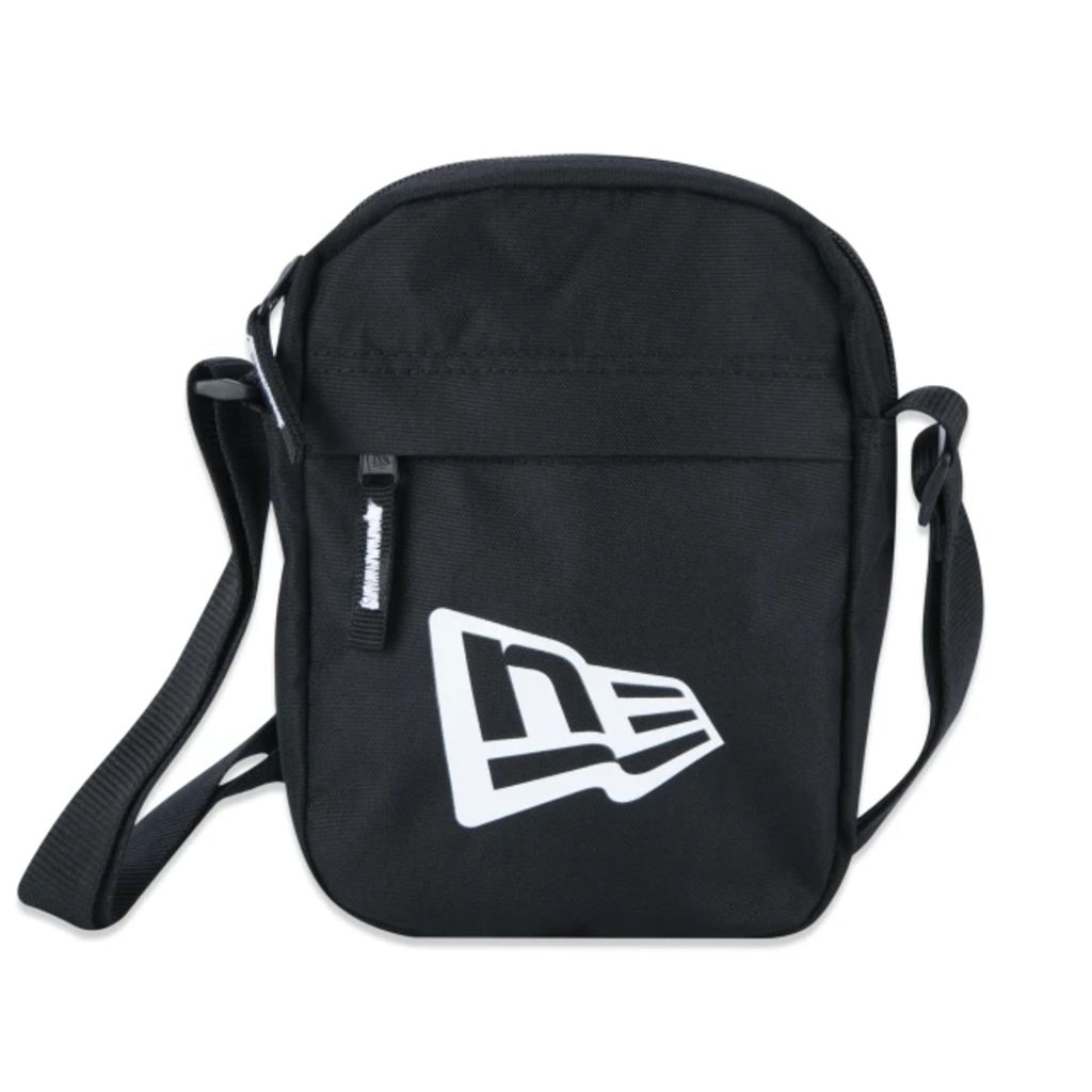 MINI BOLSA TRANSVERSAL NEW ERA LOGO PRETA — SHOULDER BAG | 4 COMPARTIMENTOS | OR